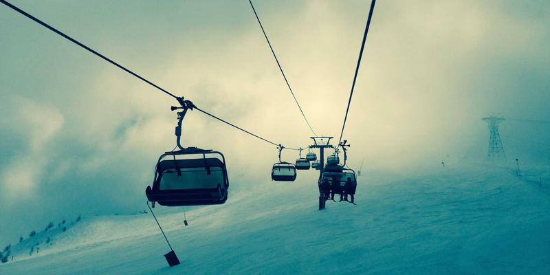 当工业节能遇上美丽事业:凯瑞恩变频器如何为化妆品生产注入绿色动能